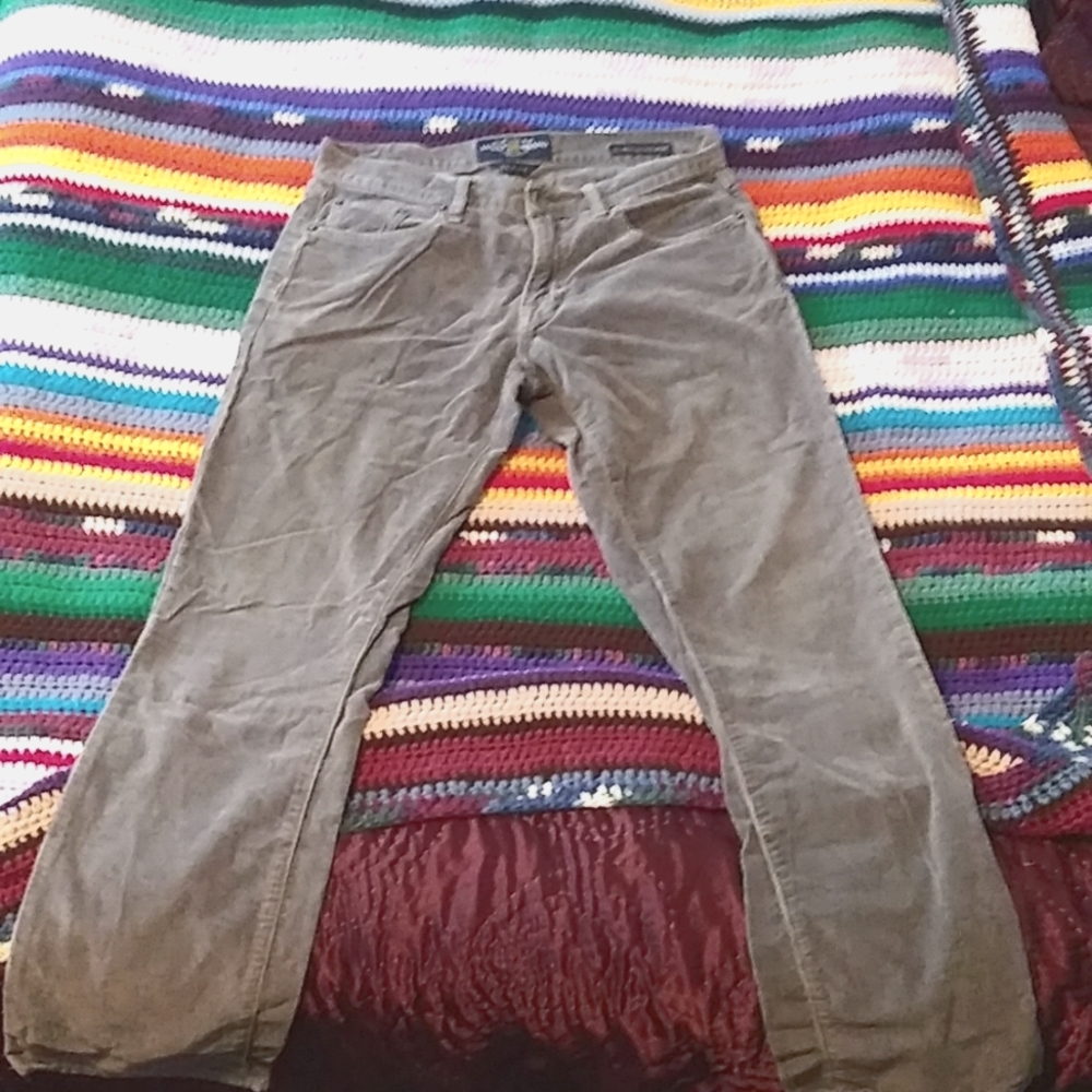 Lucky brand 31x32 grey cords
